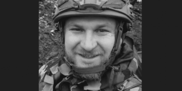 Ізмаїл проводить в останню путь захисника України Ярослава Білінського