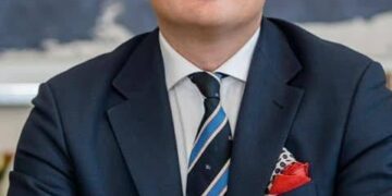 «Якщо у нас закінчиться зброя, ми будемо воювати лопатами», — міністр закордонних справ України
