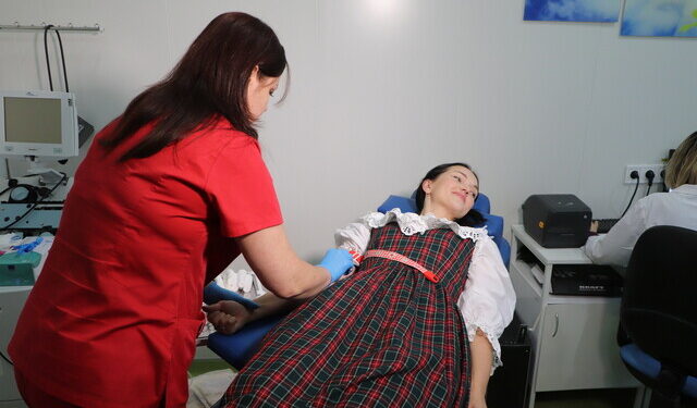 Кров рятує життя: в Одесі на Різдво волонтери стали донорами (ВІДЕО) | Одеський Монітор