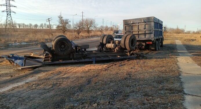 Поліцейські розслідують обставини смертельної ДТП біля Сичавки | YНовини одещіни