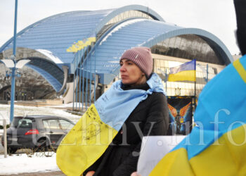 В Южному родичі військовослужбовців провели пікет, вимагаючи демобілізацію (фото, відео) | YНовини одещіни