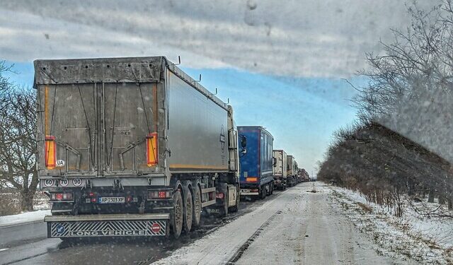 В Одеській області затримали на хабарі транспортного посадовця | Одеський Кур’єр