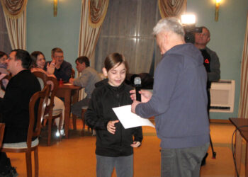 Зібрано понад 40 тисяч гривень на ЗСУ: в Южному вшосте відбулась благодійна гра «Що? Де? Коли?» | YНовини одещіни