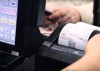 За виявлення незареєстрованих фіскальних чеків покупцям будуть платити винагороду, а торговців штрафувати