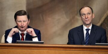 ЗМІ дізналися, хто запропонував Путіну задіяти війська в Україні