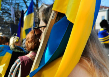 Чому Україна та українці підтримують демократію? Аналіз історичних витоків продемократичних настроїв в Україні