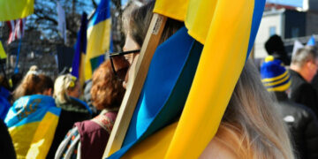 Чому Україна та українці підтримують демократію? Аналіз історичних витоків продемократичних настроїв в Україні