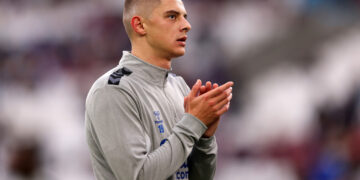 Миколенко возглавил рейтинг лучших левофланговых защитников АПЛ (13 февраля 2024 г.) — Новости футбола