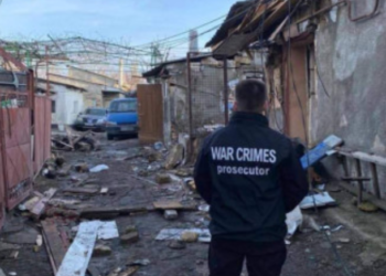 Дві години залишалася під завалами: померла жінка, яка постраждала внаслідок дронового удару по Одесі