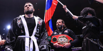 «Никогда не употреблял запрещенных веществ». Бетербиев о «нетипичной» допинг‑пробе