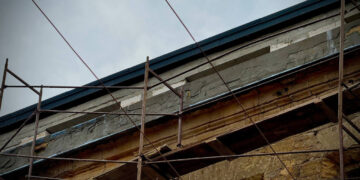 На «будинку Гоголя» в Одесі незаконно збудували новий поверх і почали будувати балкони (фото) — Одеса