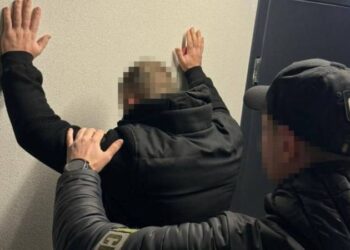 На Одещині шахрай “продавав” посади в СБУ