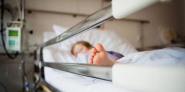 Привезли в лікарню непритомною: на Одещині померла чотирирічна дитина