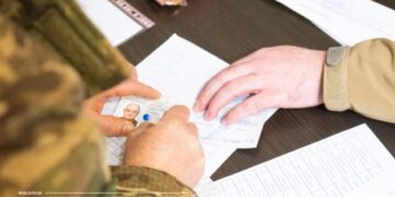 Добровольці, які допомагали визволяти Київщину, отримали посвідчення УБД