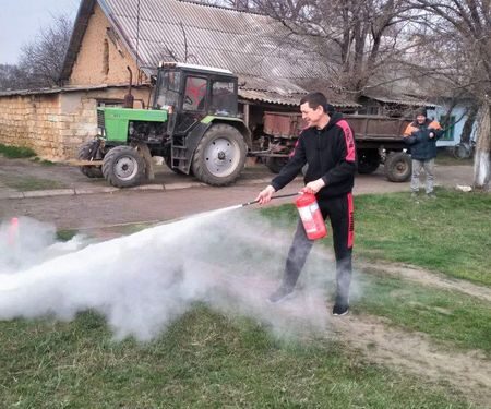 Фахівці Болградського районного управління провели профілактичні навчання