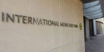 Вимоги МВФ вразили навіть фахівців