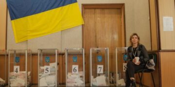 Чому не варто сподіватися, що Зеленський знизить ціни на комуналку?