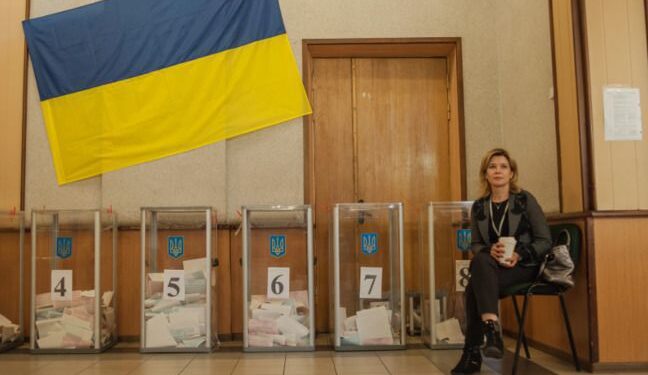 Чому не варто сподіватися, що Зеленський знизить ціни на комуналку?