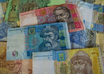Доля паперових гривень після появи нових монет