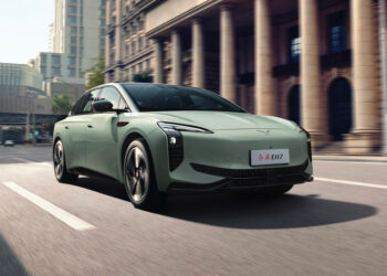 Новый премиальный седан Hongqi EH7 готовится к старту продаж — АВТО НОВОСТИ