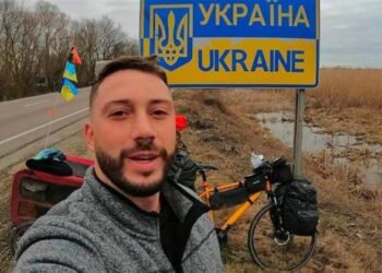 Три місяці на велосипеді Україною: Ізмаїл став останньою точкою туру португальця