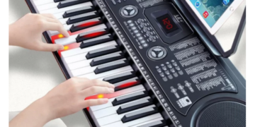 Что лучше купить пианино или синтезатор
