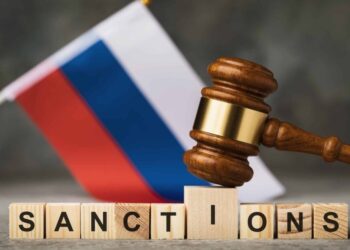 США усиливают давление: новые санкции против 300 компаний, помогающих России