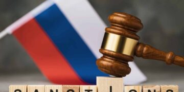 США усиливают давление: новые санкции против 300 компаний, помогающих России