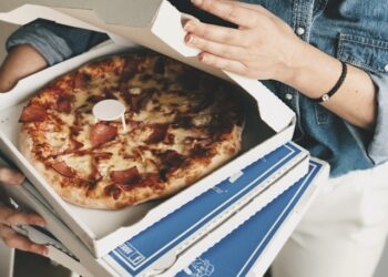 Удобство и качество доставки еды в Харькове