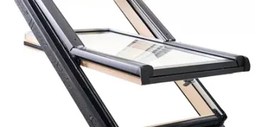 Які переваги мансардних вікон