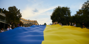 В Одесі розгорнули великий прапор України