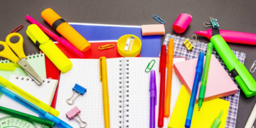 Готовимся к школе: почему выгодно покупать канцелярию на зарубежных сайтах