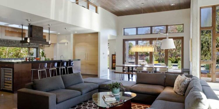 Мебель для одесситов и не только