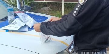Двох мешканців Болградського району викрили у оборудках зі зброєю та наркотиками: їм загрожує в’язниця