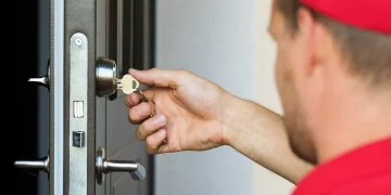 Оперативное и профессиональное аварийное открытие замков и дверей в Одессе и Одесской области