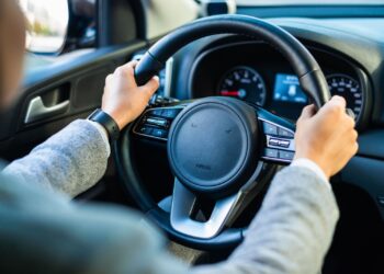 Ремонт рулевых реек: важность, признаки неисправности и профессиональное обслуживание