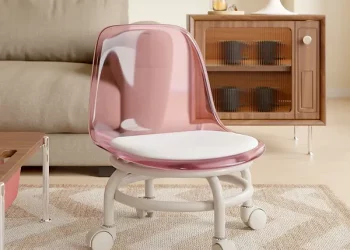 Как выбрать идеальный стул для ребёнка: советы родителям от Obetty