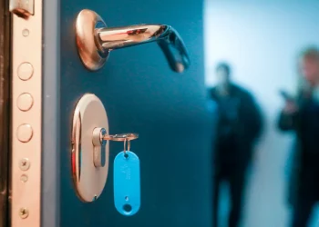 Быстрое аварийное открытие замков в Одессе — помощь в нужный момент