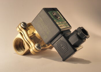 Тихая охрана системы: два клапана, которые работают, пока все спят спокойно