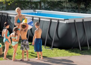 Басейн для дачі — ідеальне рішення для літнього відпочинку