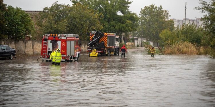 В Одесі загинула родина з п’яти людей, яку накрило хвилею під час негоди