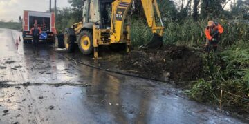 Ситуація на дорогах пiсля зливи в Одесі: на одній з вулиць відсутній рух