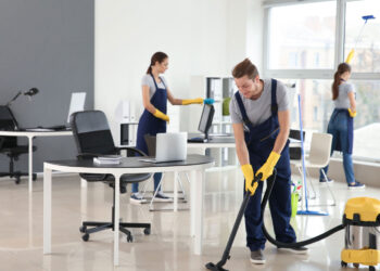 Профессиональная чистка мебели в Одессе от Uberem — комфорт и свежесть в вашем доме