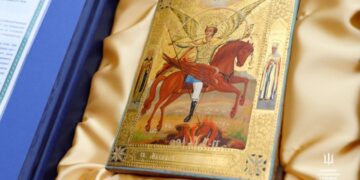 Воєнна розвідка передала ПЦУ унікальну старовинну ікону