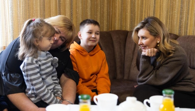 Фундація Олени Зеленської цьогоріч відкрила 28 укриттів і шість Шкіл Супергероїв