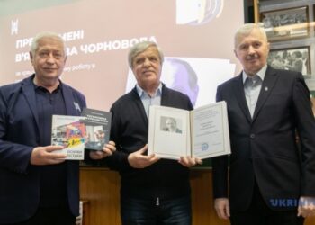 Премію імені Чорновола вручили журналісту Миколі Тимошику