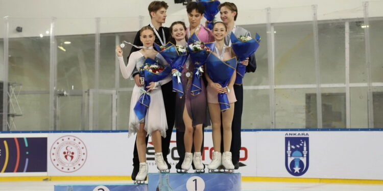 Фігурне катання. Українські спортсмени завоювали срібні медалі на етапі юніорського «Гран-прі»