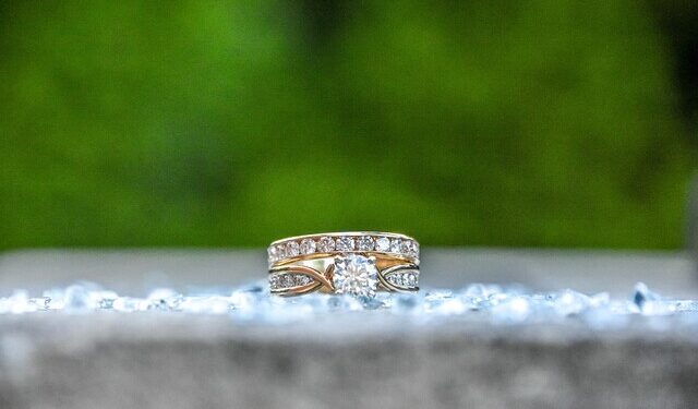 Украшения с историей: что скрывают бриллианты из семейных шкатулок и как выгодно их продать