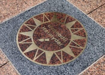 В Одессе открыли новое имя на Аллее звезд: почтили художника