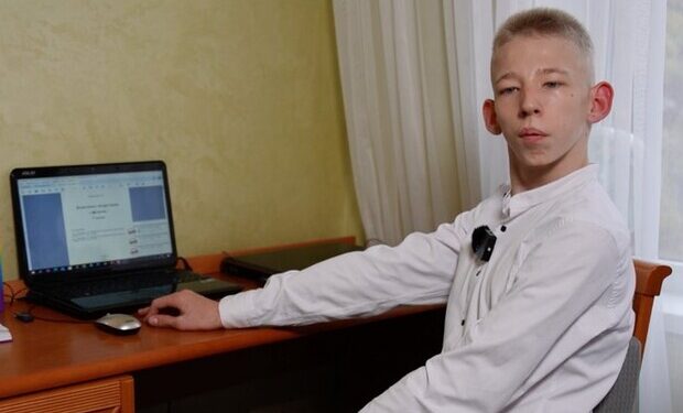 В Одессе подросток с ДЦП создал учебник физики для учителей